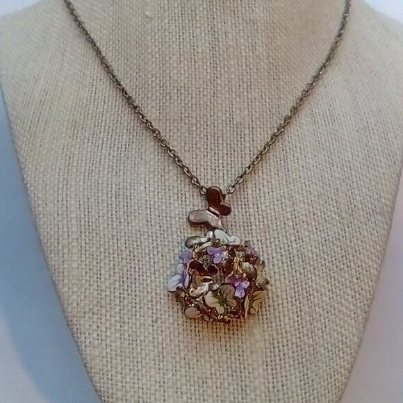 Enamel & Gold Metal Butterflies Necklace That Looks Like a Bouquet of Flowers - Picture 3 of 6